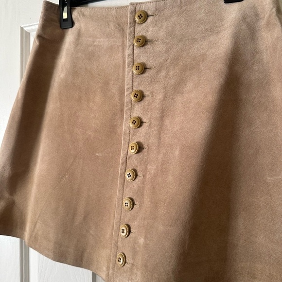 1990s vintage real suede tan mini skirt, size 13/14 - Picture 4 of 6